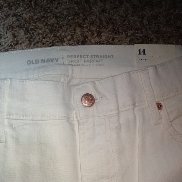 NWT! Old Navy jeans Sz 14 - Picture 2 of 12